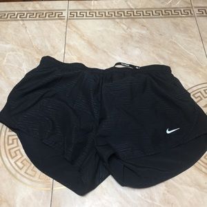 Nike Athletic L